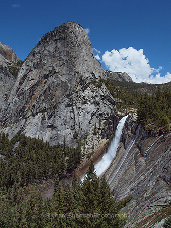 Nevada Falls, Vertical