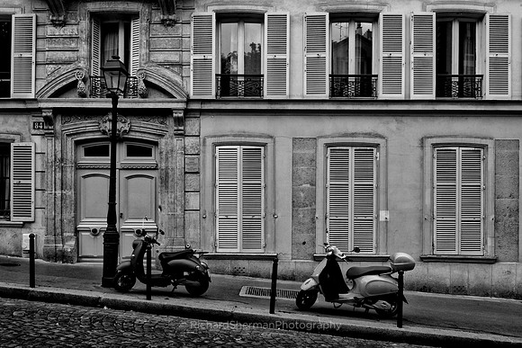 Scooters in BW