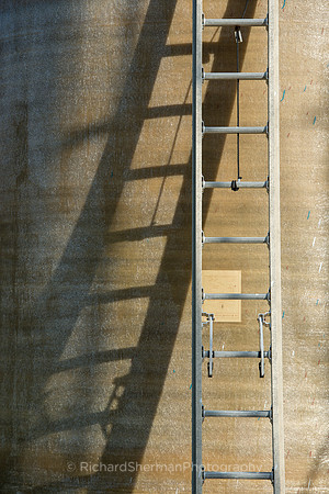 Rounded Ladder
