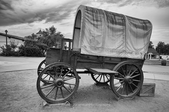 Covered Wagon, BW