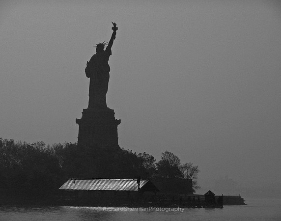 Lady Liberty BW